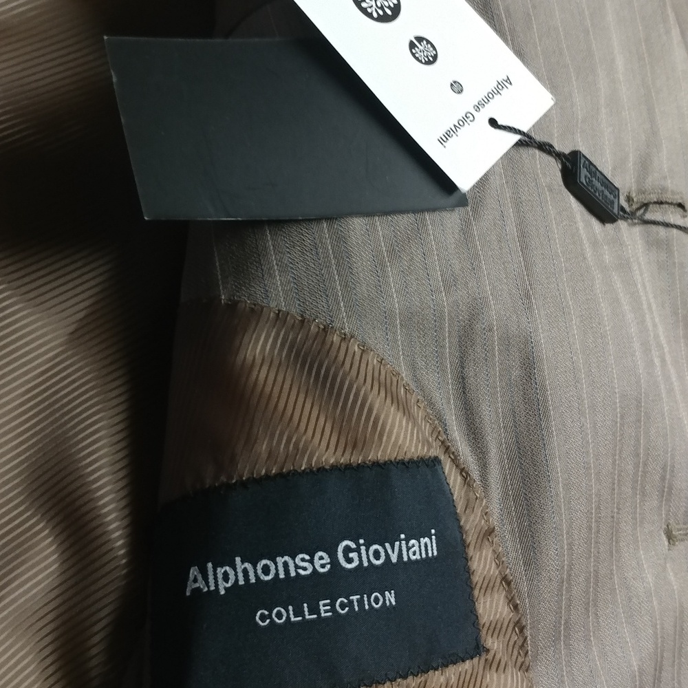 Light brown pinstrip suit set NWT mens size 38R. - Picture 2 of 8